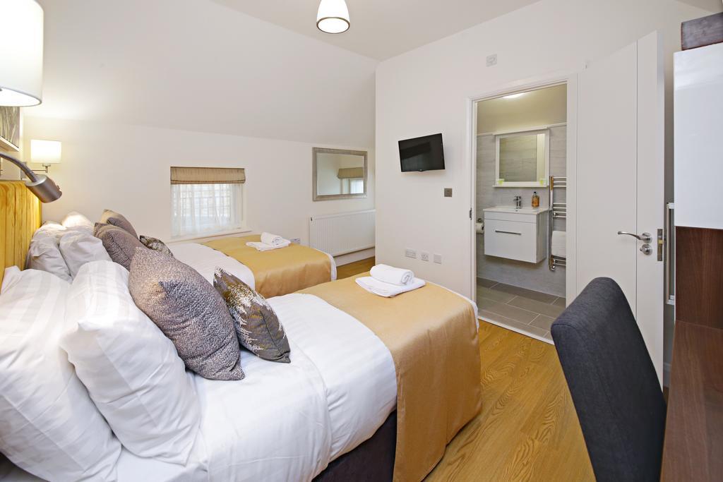 Imperial Guest House Ltd. Hounslow Room photo