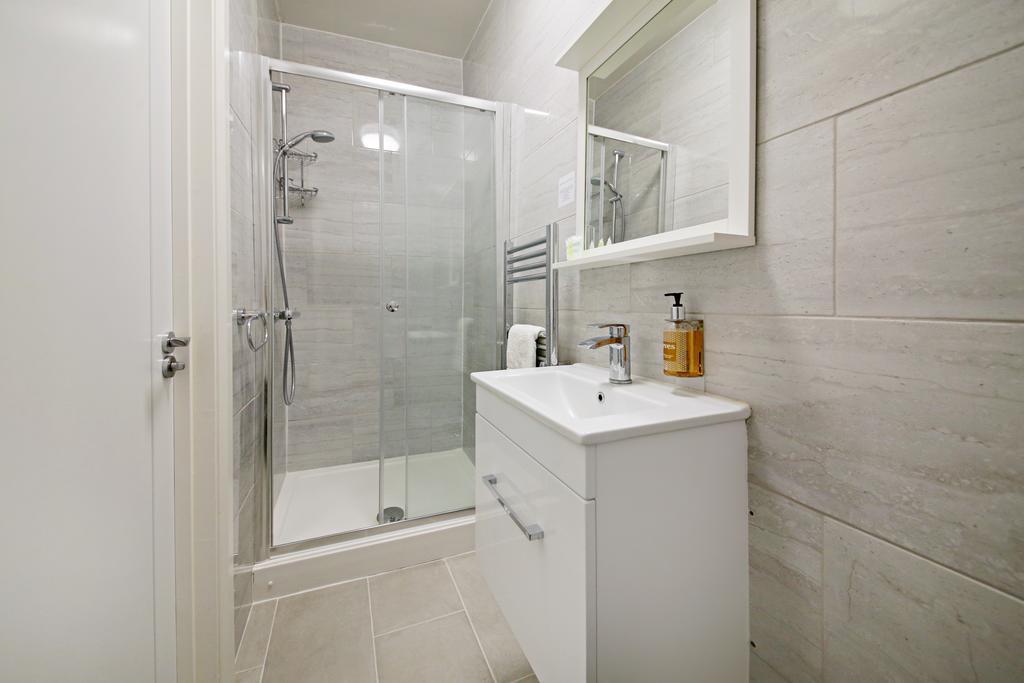 Imperial Guest House Ltd. Hounslow Room photo